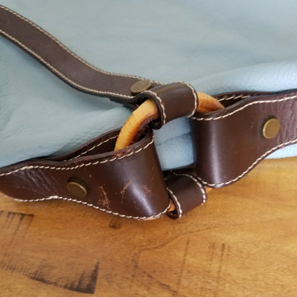 Guia's Italian Leather Bag - Picture 4 of 7